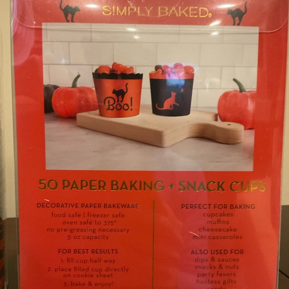 2 New Packages of Baking Cups - Halloween! 🎃 - Picture 4 of 4